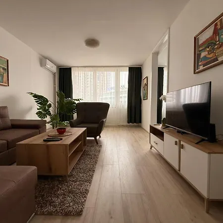 2-bedroom - Diamond Mall - Free Parking Apartment *