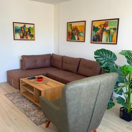 Apartament 2-bedroom - Diamond Mall - Free Parking