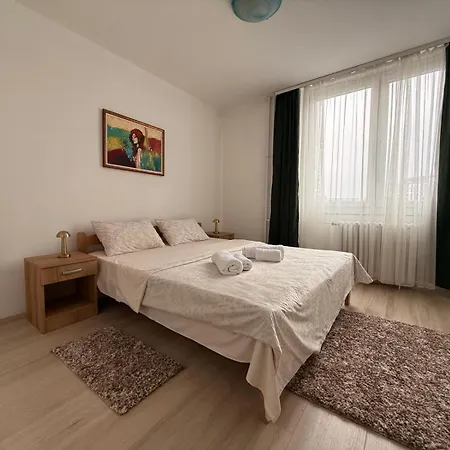 2-bedroom - Diamond Mall - Free Parking Apartment *