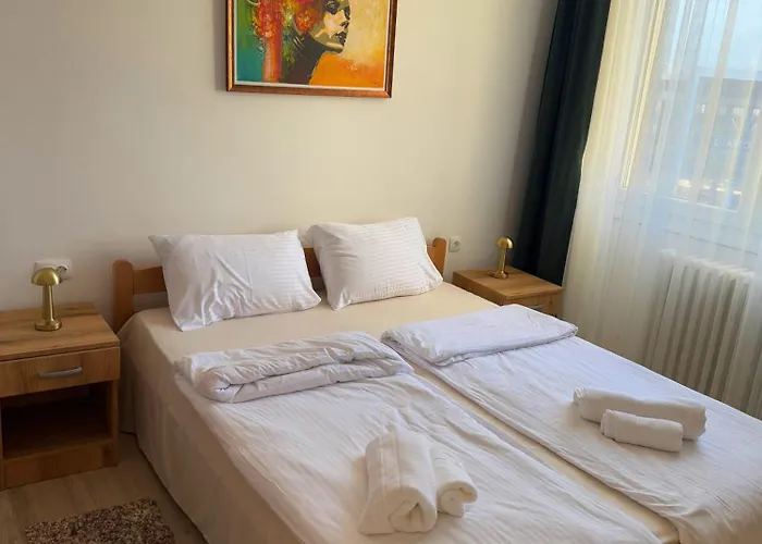 Apartament 2-bedroom - Diamond Mall - Free Parking *