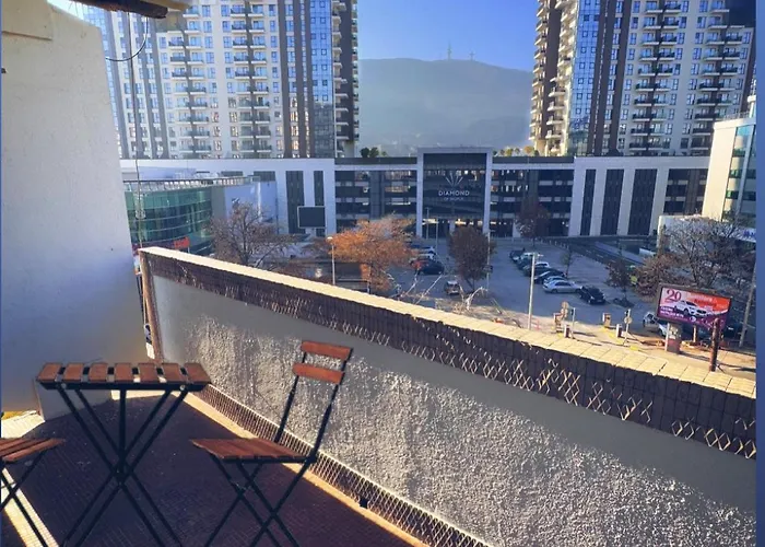 2-bedroom - Diamond Mall - Free Parking Apartment *